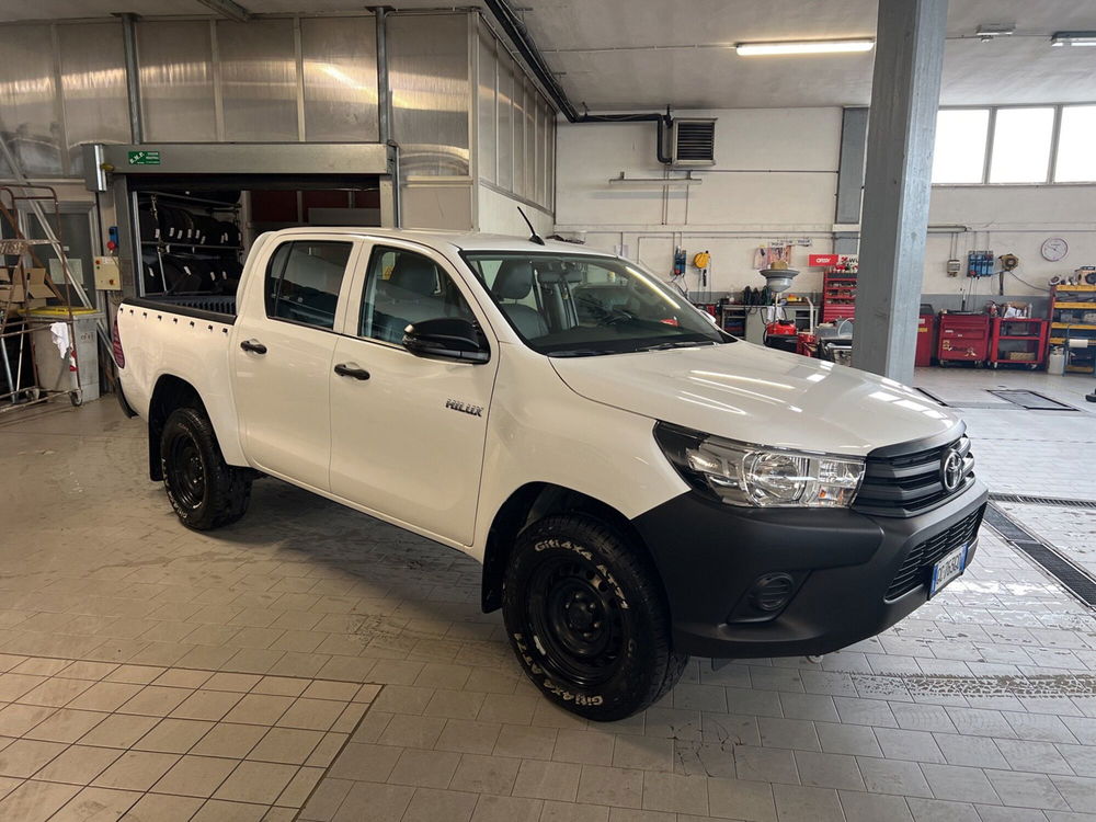 Toyota Hilux usata a Piacenza (8)