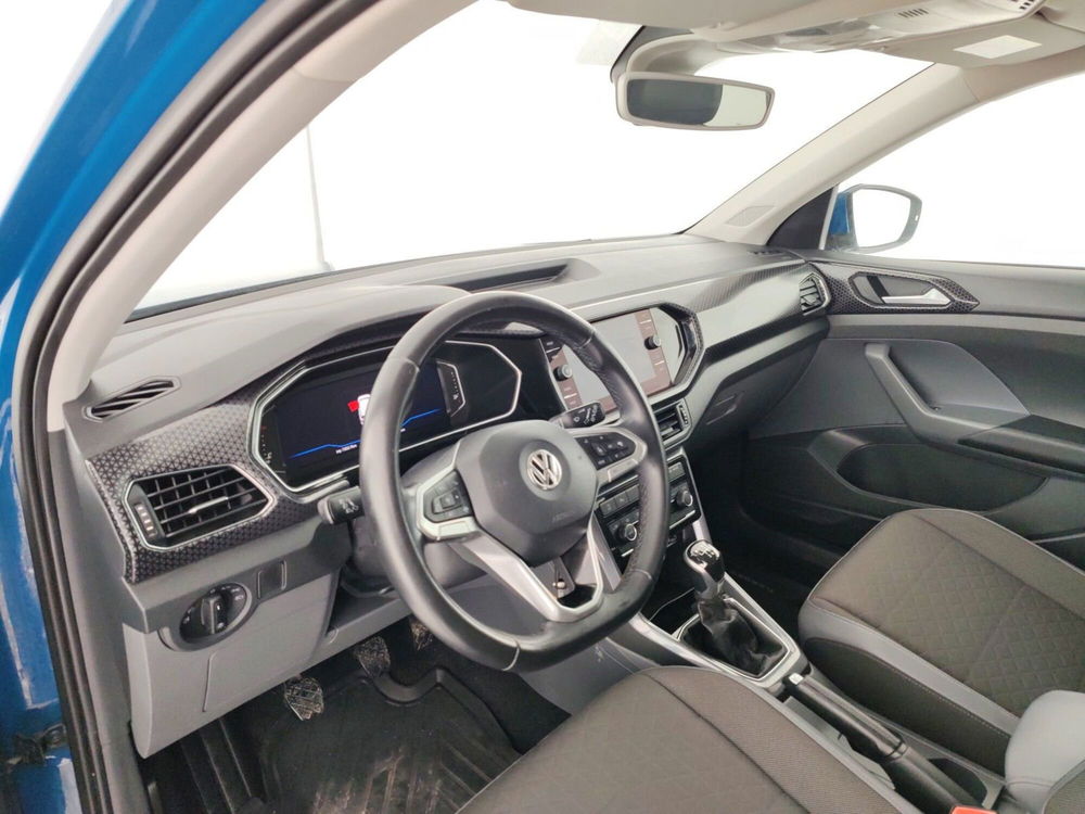 Volkswagen T-Cross usata a Massa-Carrara (8)