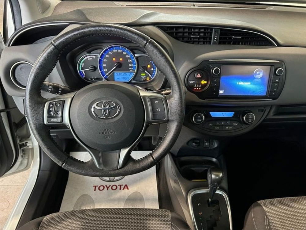 Toyota Yaris usata a Prato (9)