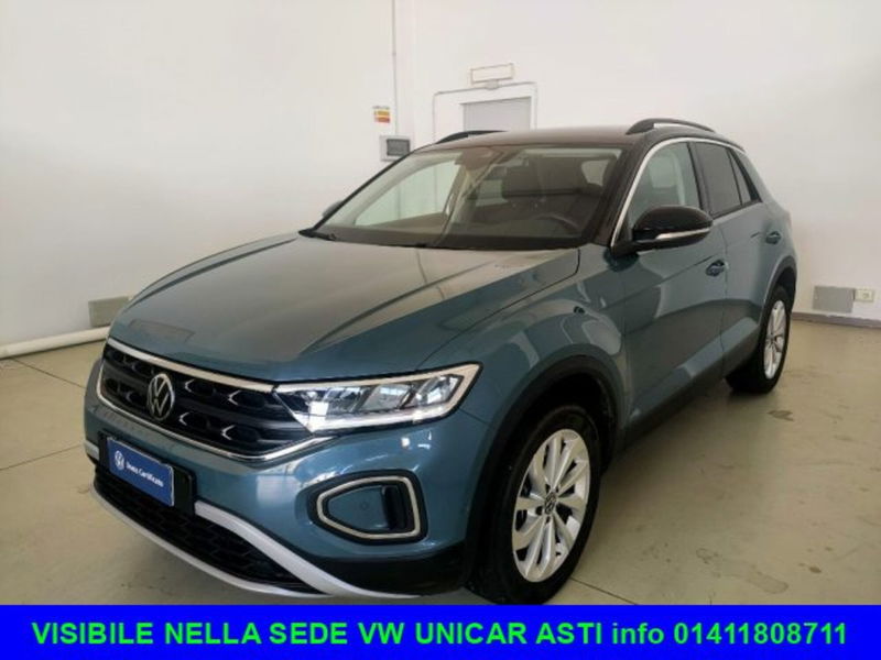 Volkswagen T-Roc 2.0 tdi Life 150cv dsg del 2022 usata a Alba