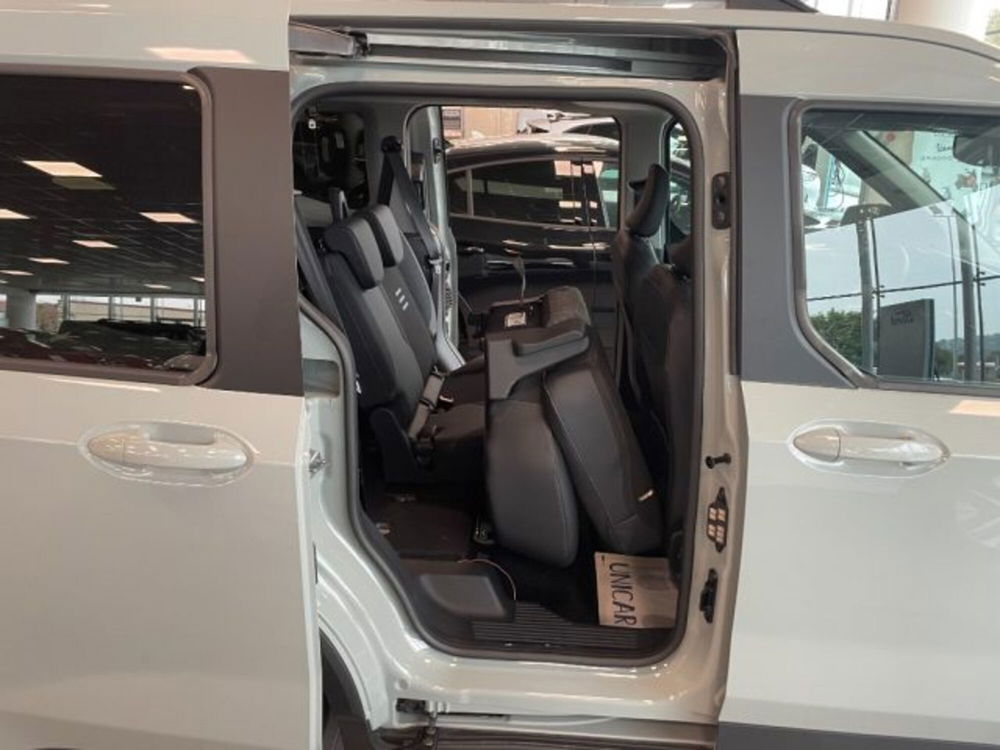 Ford Tourneo Courier nuova a Cuneo (8)