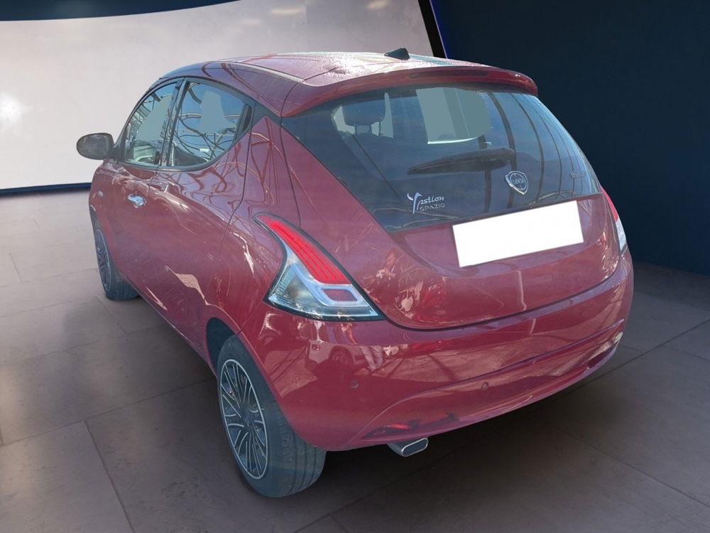 Lancia Ypsilon usata a Torino (4)