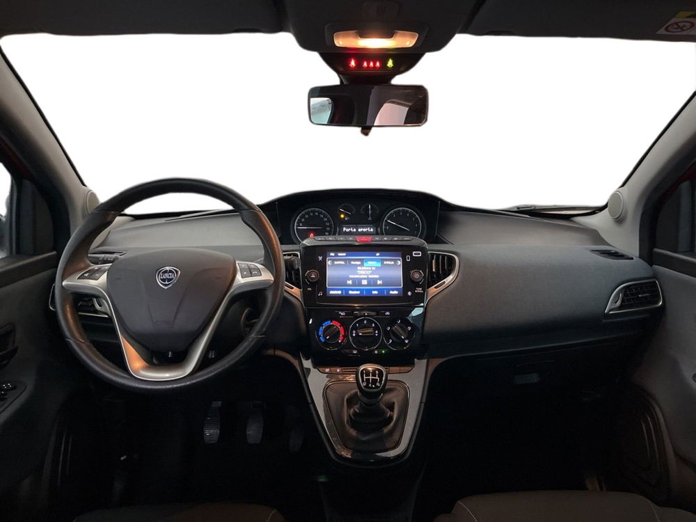 Lancia Ypsilon usata a Torino (11)