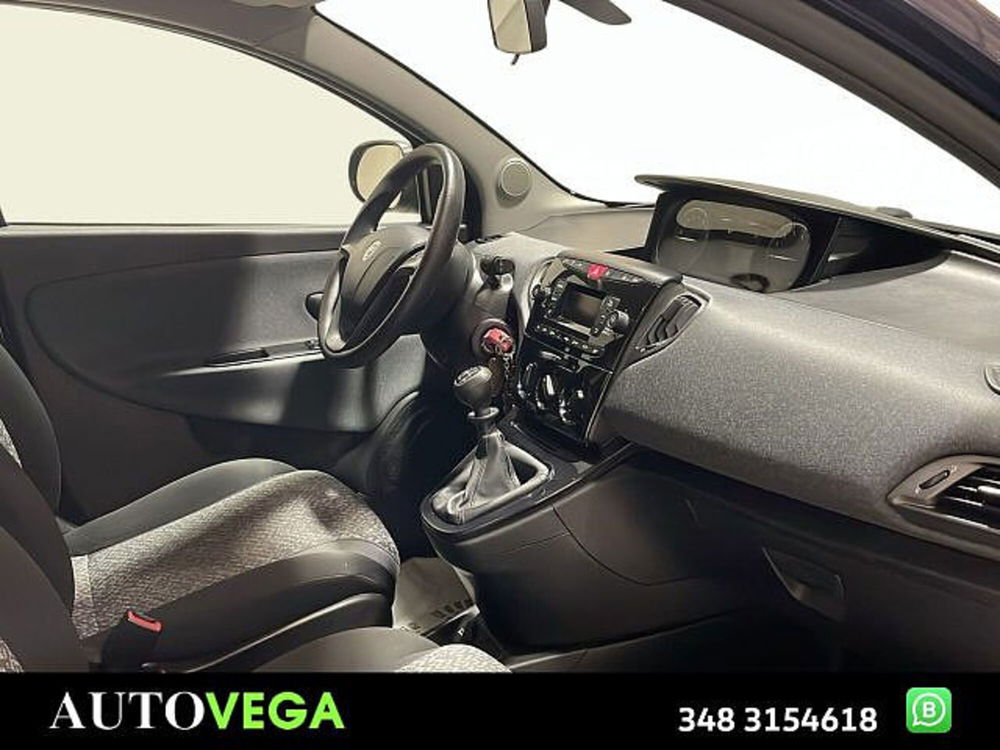 Lancia Ypsilon usata a Vicenza (6)