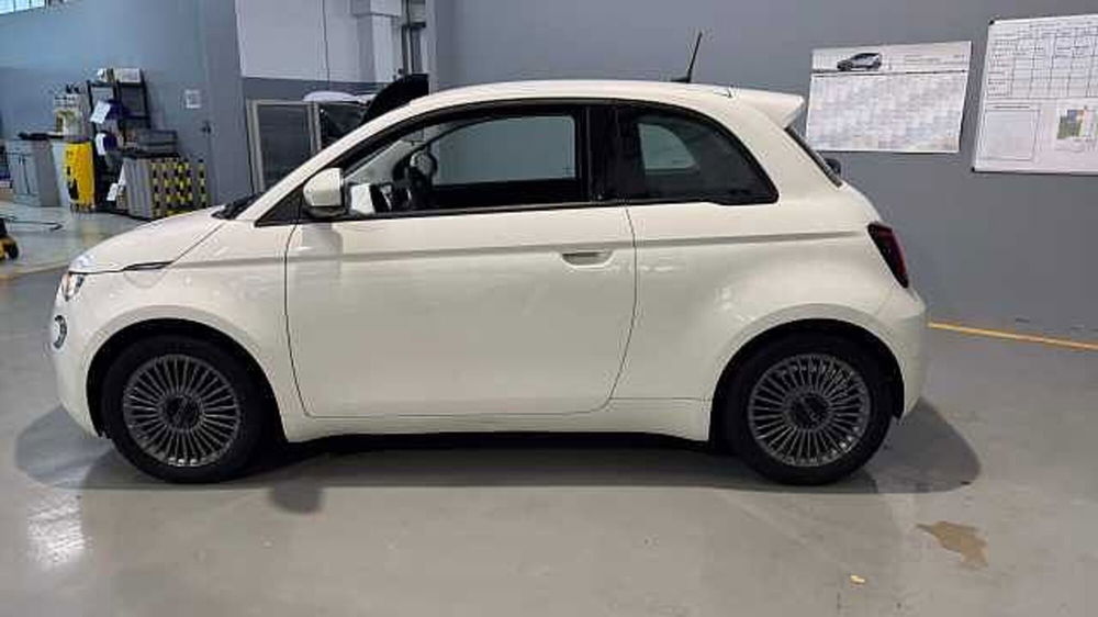 Fiat 500e usata a Milano (2)