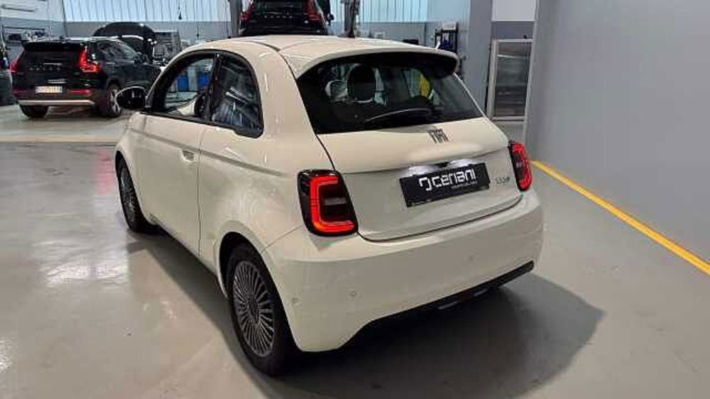 Fiat 500e usata a Milano (3)