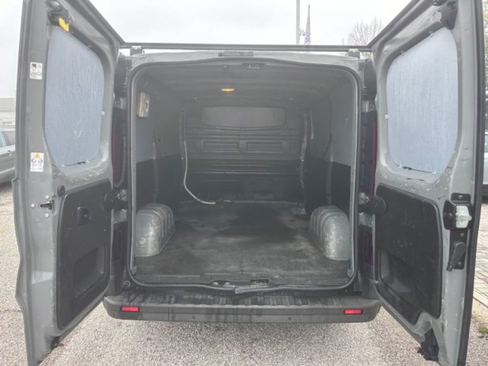 Opel Vivaro Furgone usata a Lodi (8)