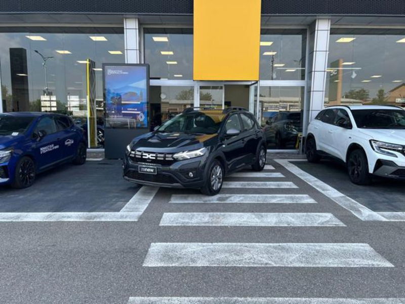 Dacia Sandero Stepway 1.0 TCe ECO-G Expression UP del 2023 usata a San Martino Siccomario