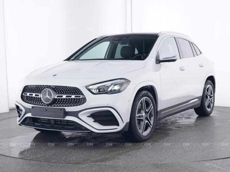 Mercedes-Benz GLA SUV 200 d Automatic Premium del 2023 usata a Marigliano