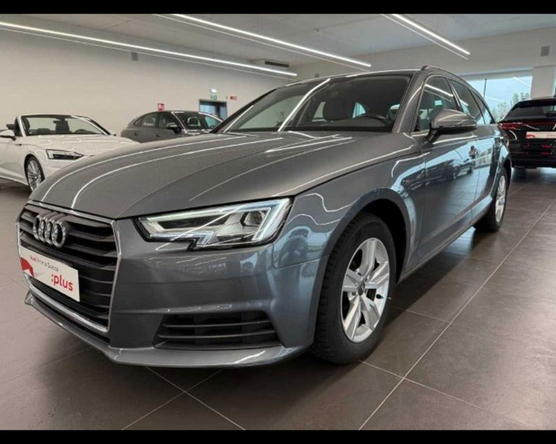 Audi A4 Avant 35 TDI S tronic Business del 2019 usata a Castenaso