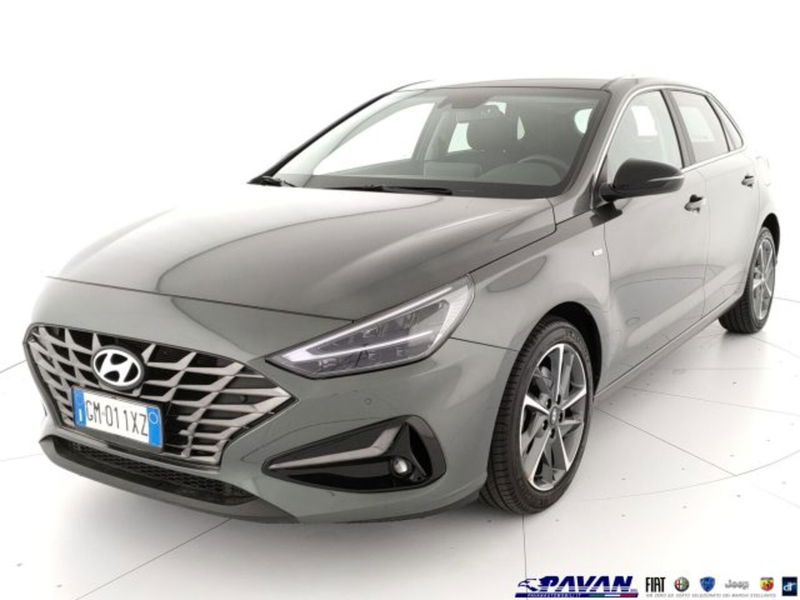 Hyundai i30 Fastback 1.0 T-GDI iMT 48V Prime del 2023 usata a Piove di Sacco