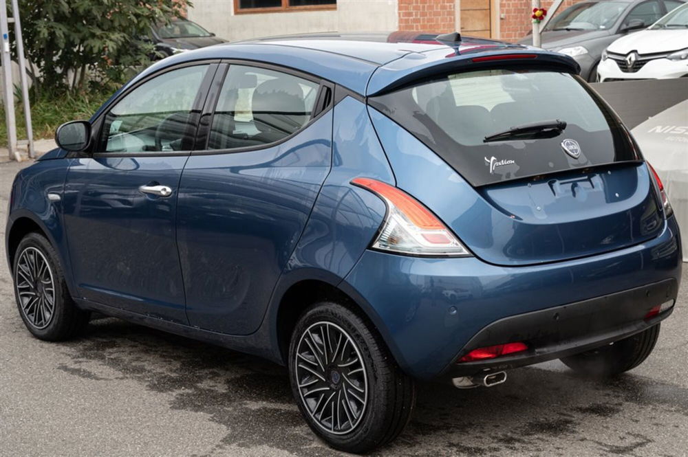 Lancia Ypsilon nuova a Torino (6)