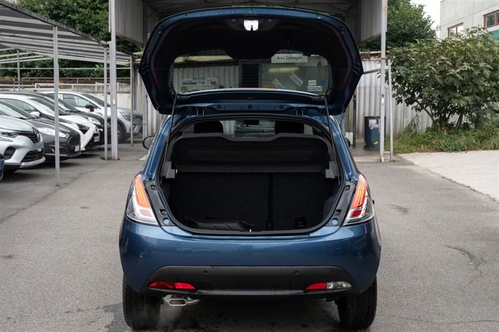 Lancia Ypsilon nuova a Torino (7)