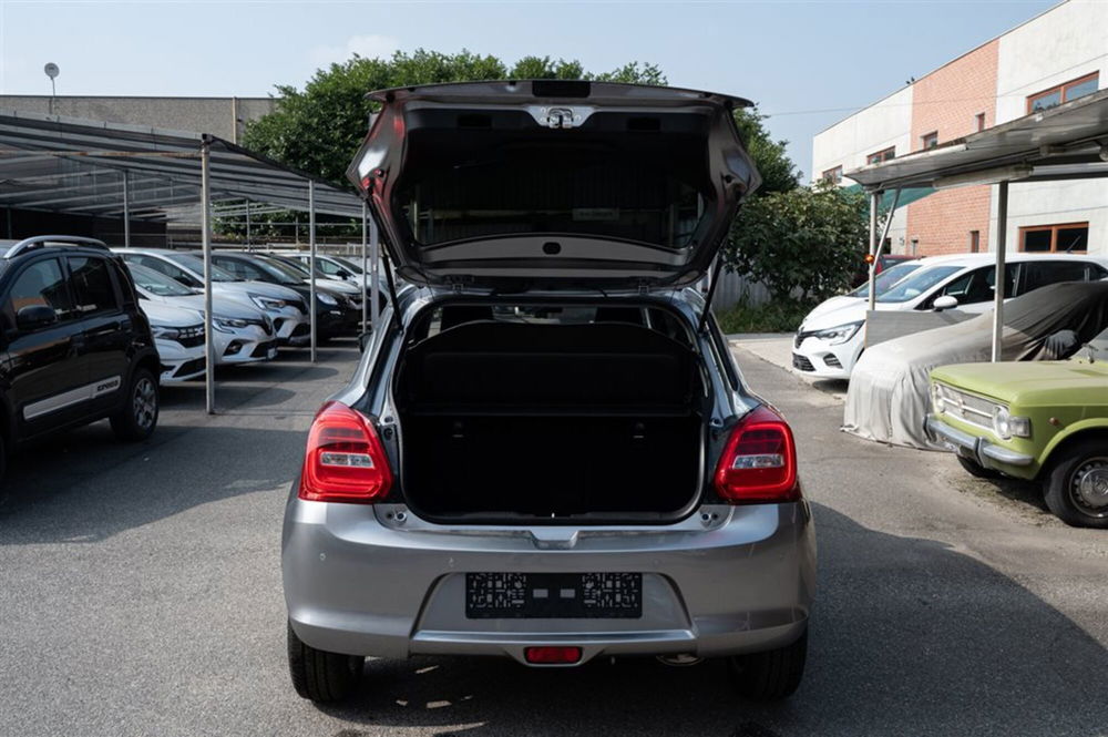 Suzuki Swift nuova a Torino (7)