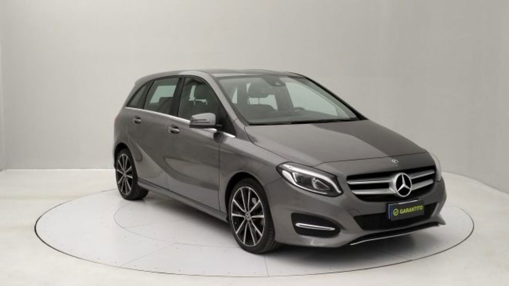 Mercedes-Benz CLA Shooting Brake usata a Torino (7)