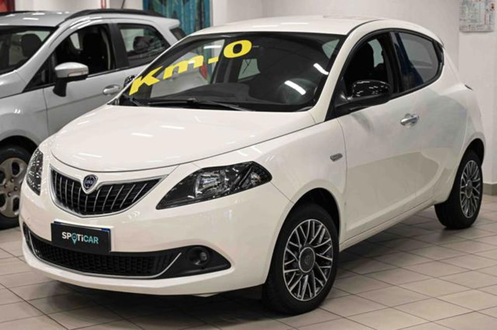 Lancia Ypsilon nuova a Torino (18)