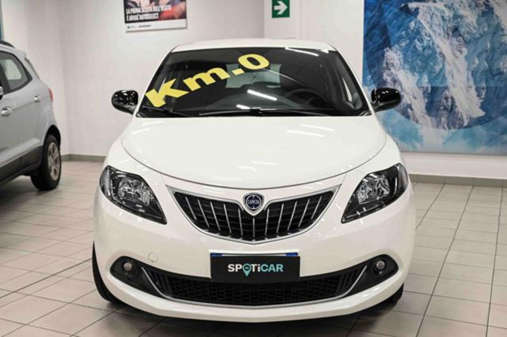 Lancia Ypsilon nuova a Torino