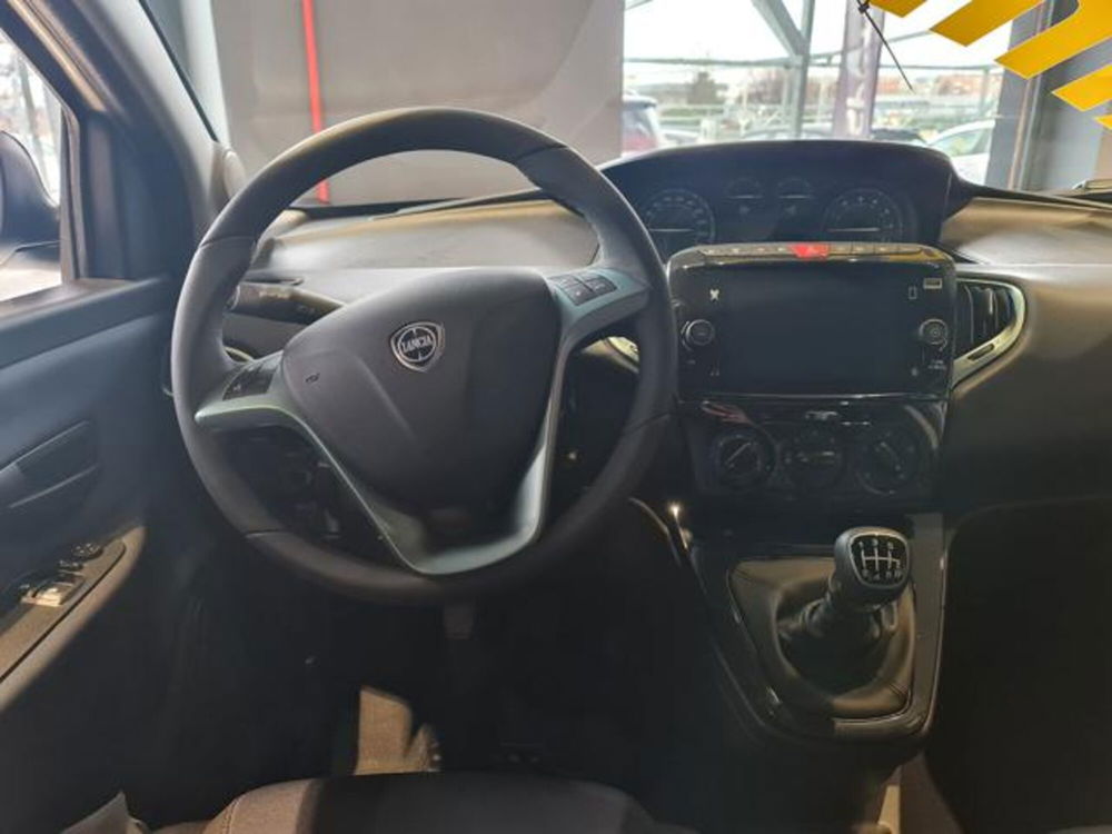 Lancia Ypsilon nuova a Torino (3)