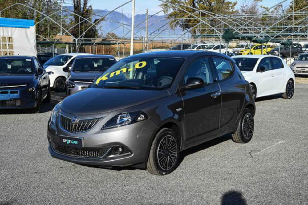 Lancia Ypsilon nuova a Torino