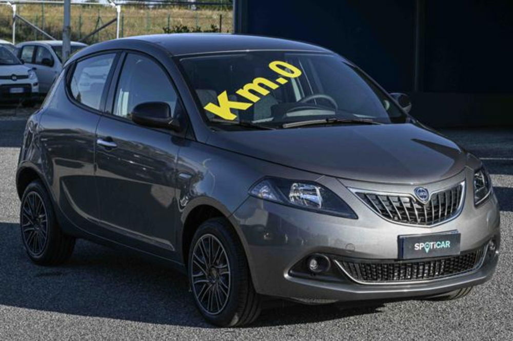 Lancia Ypsilon nuova a Torino (3)