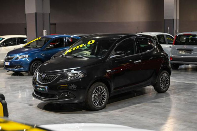 Lancia Ypsilon 1.0 FireFly 5 porte S&amp;S Hybrid Gold Plus nuova a Pianezza