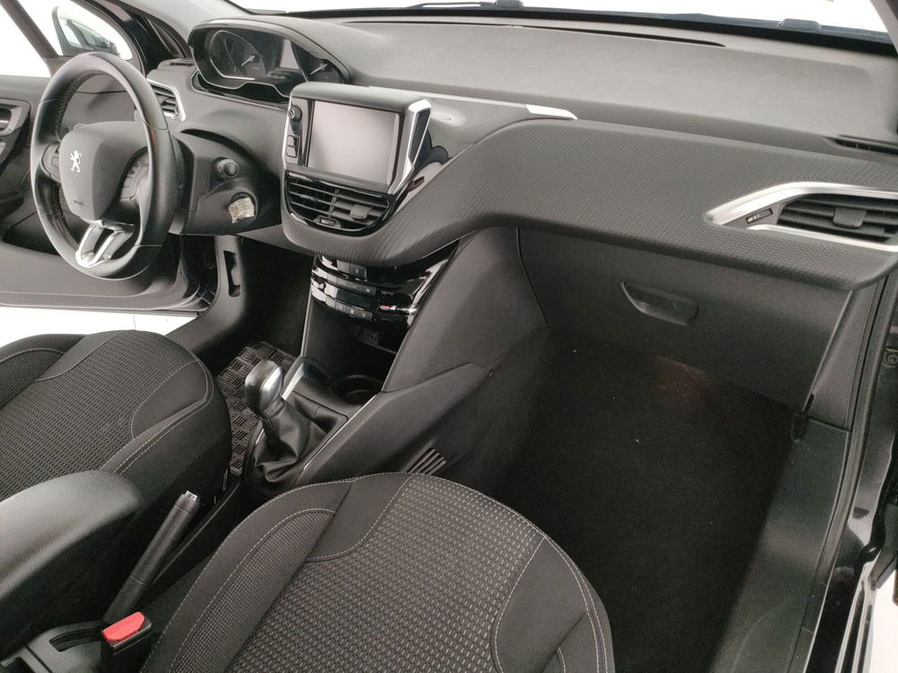 Peugeot 208 usata a Caserta (14)