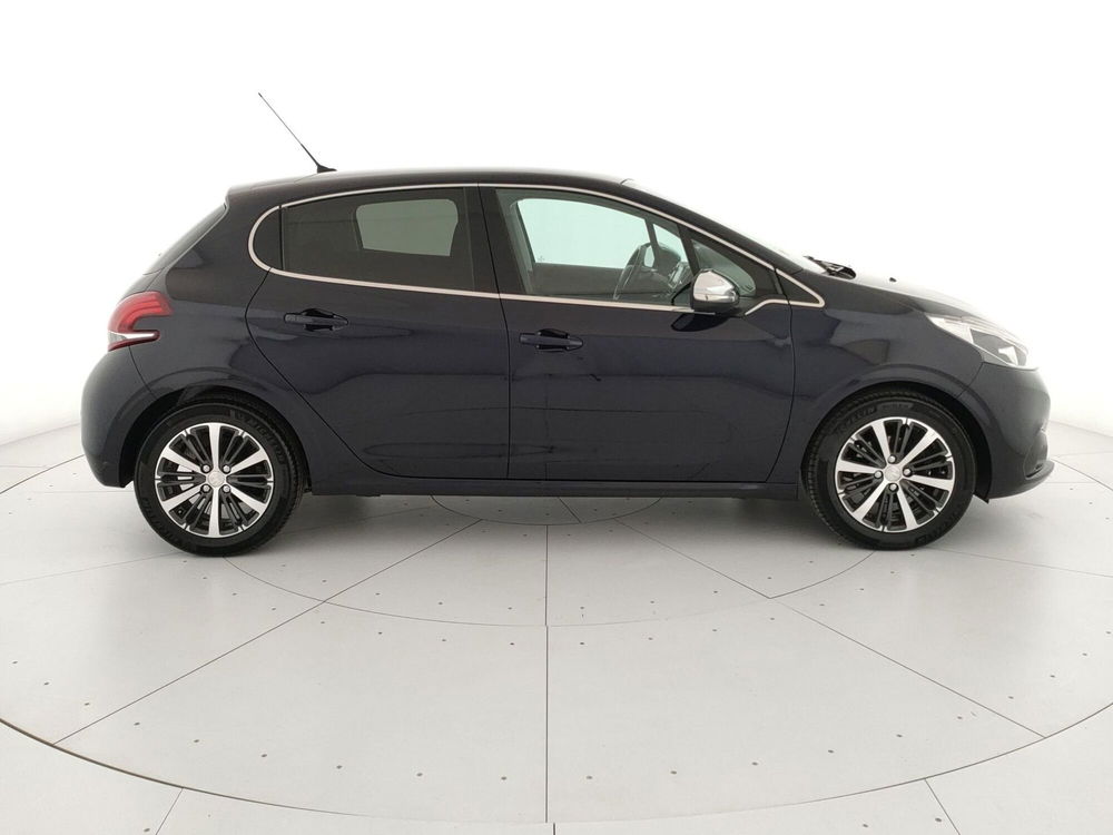 Peugeot 208 usata a Caserta (7)