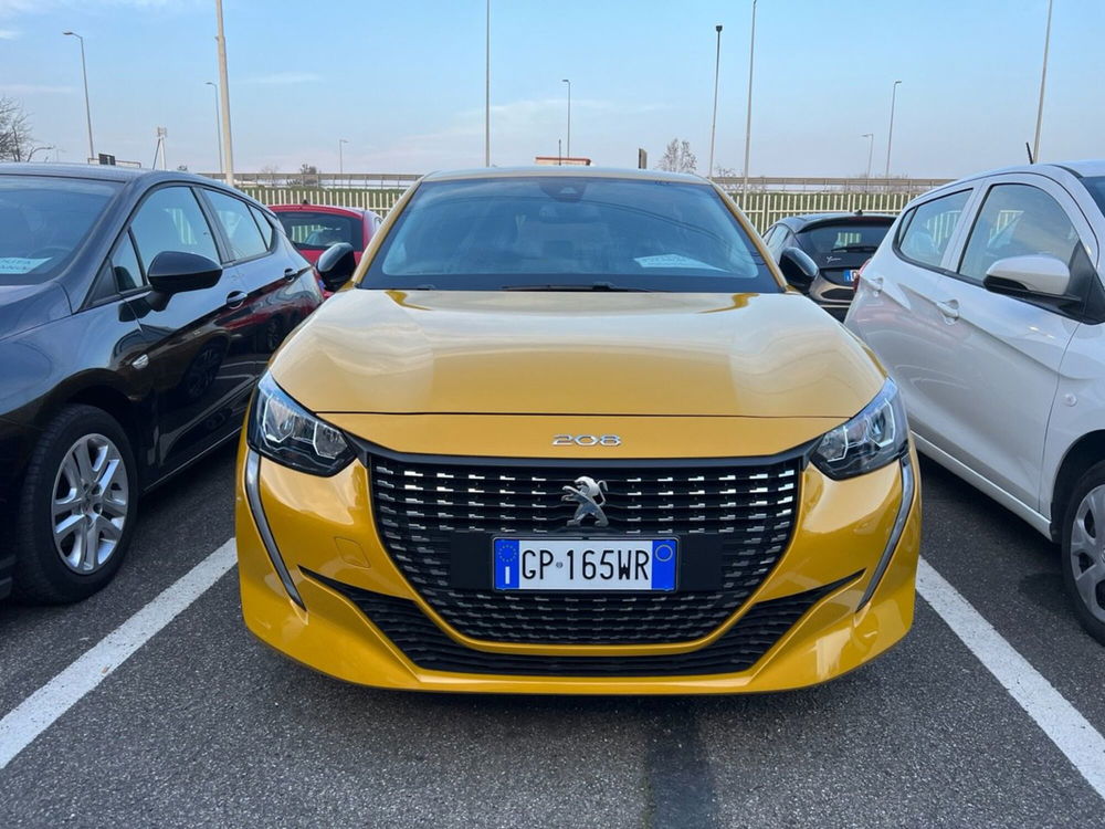 Peugeot 208 usata a Milano (2)