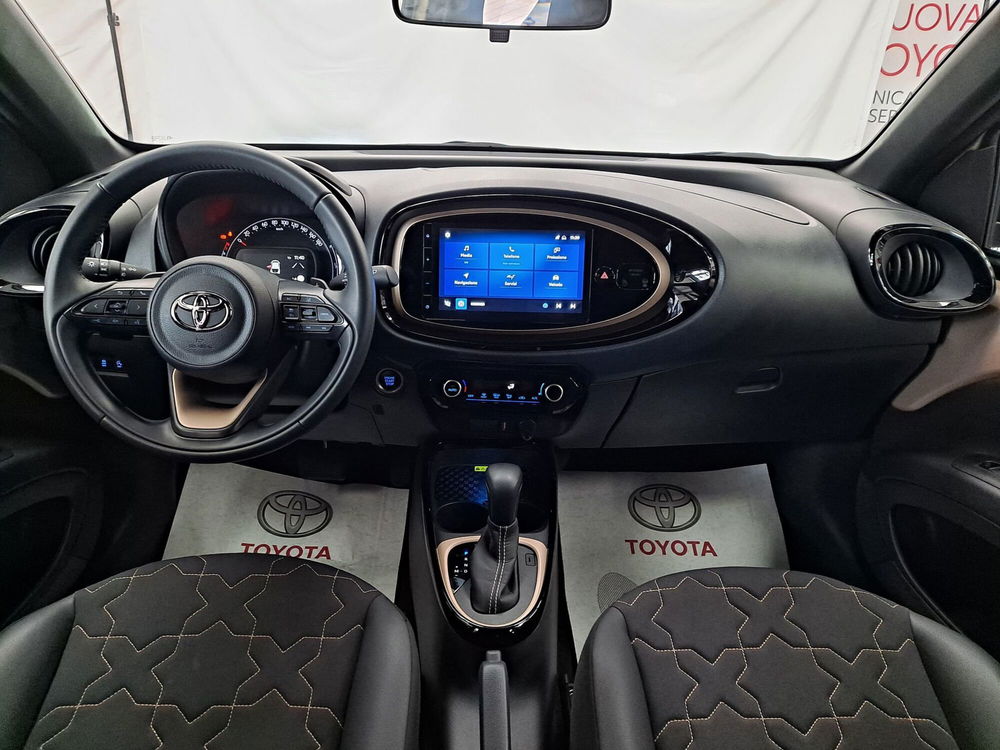 Toyota Aygo X usata a Roma (11)