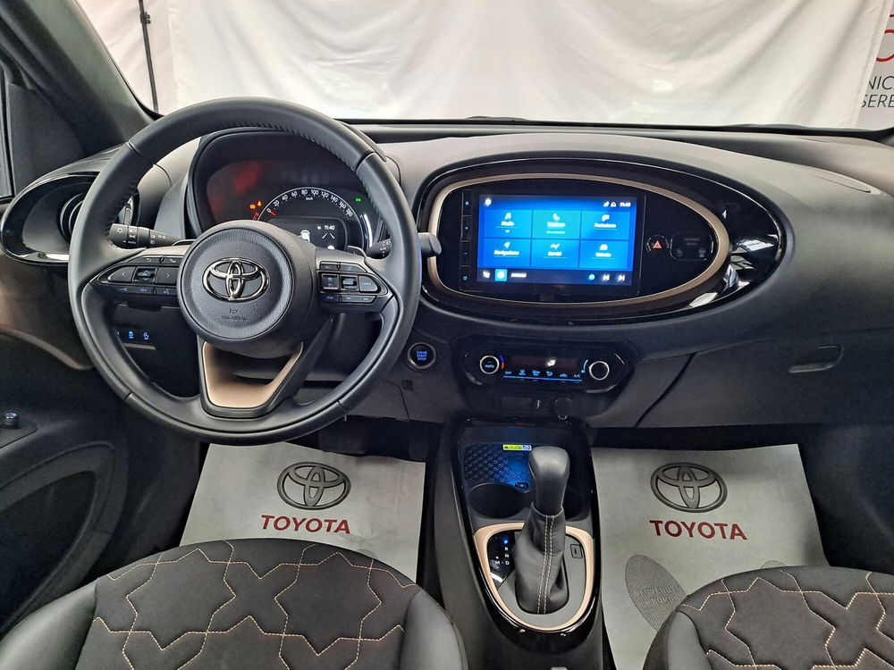 Toyota Aygo X usata a Roma (12)