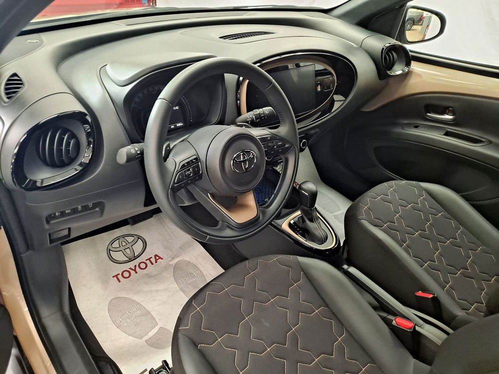 Toyota Aygo X usata a Roma (7)