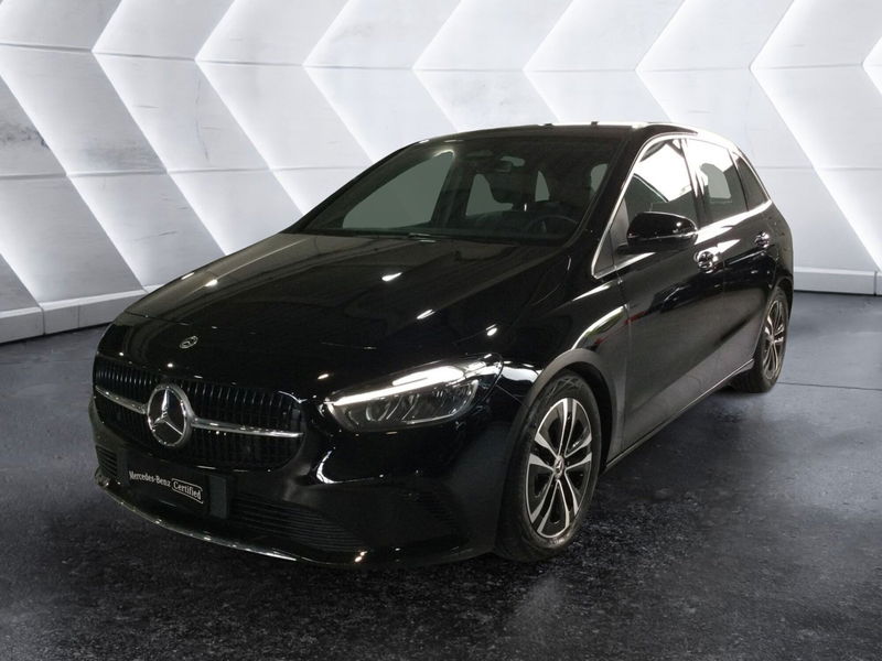 Mercedes-Benz Classe B 180 d Progressive Advanced Plus auto del 2023 usata a Caserta