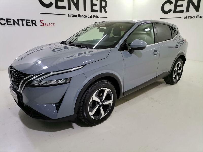 Nissan Qashqai 1.3 mhev N-Connecta 4wd 158cv xtronic del 2023 usata a Salerno