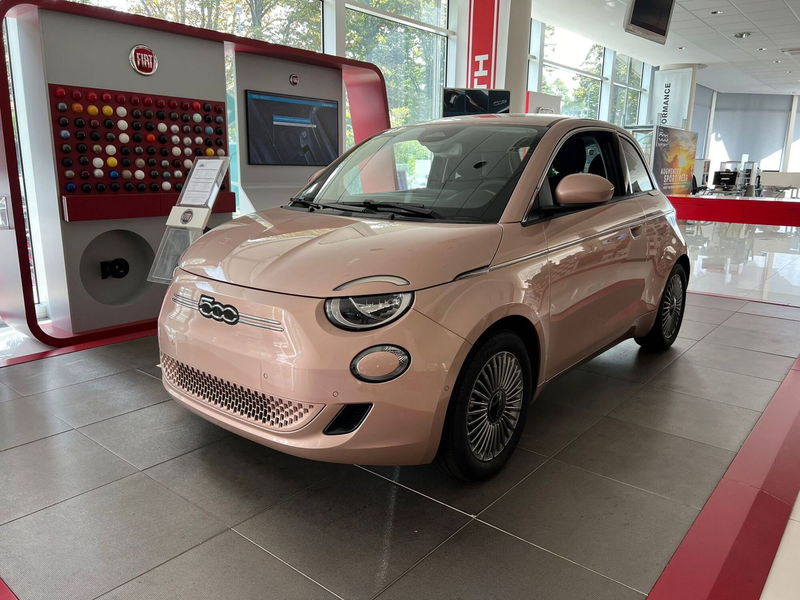 Fiat 500e Icon Berlina 42 kWh  nuova a Fisciano