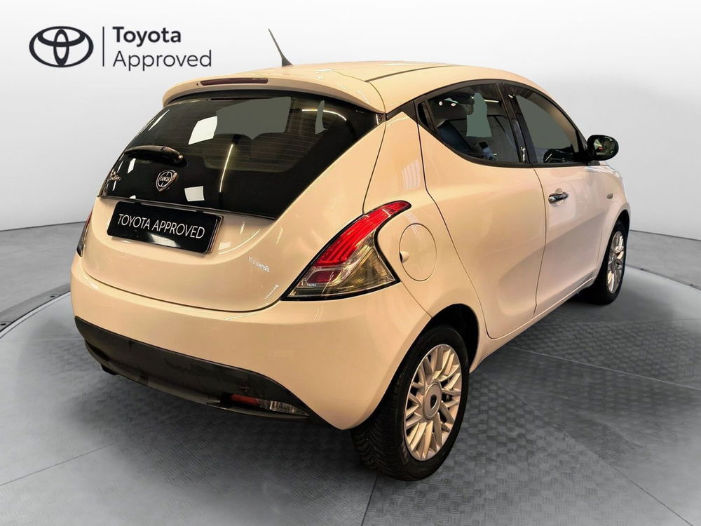 Lancia Ypsilon usata a Catanzaro (4)