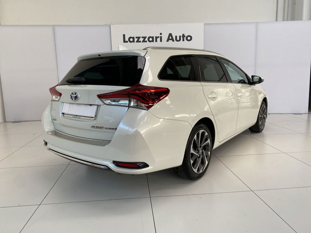 Toyota Auris Station Wagon usata a Lodi (4)