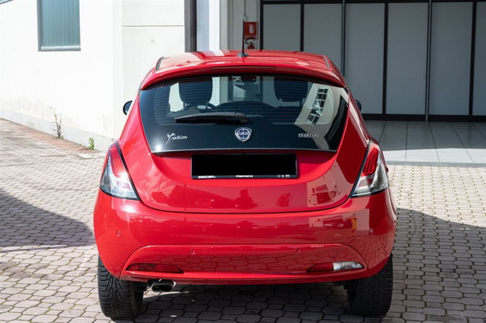 Lancia Ypsilon usata a Torino (6)