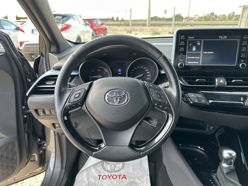 Toyota Toyota C-HR usata a Ragusa (10)