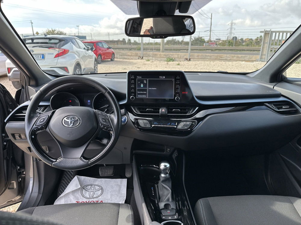 Toyota Toyota C-HR usata a Ragusa (9)