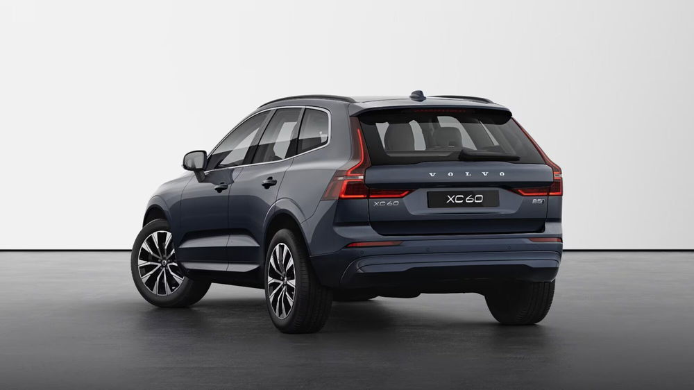 Volvo XC60 nuova a Como (2)