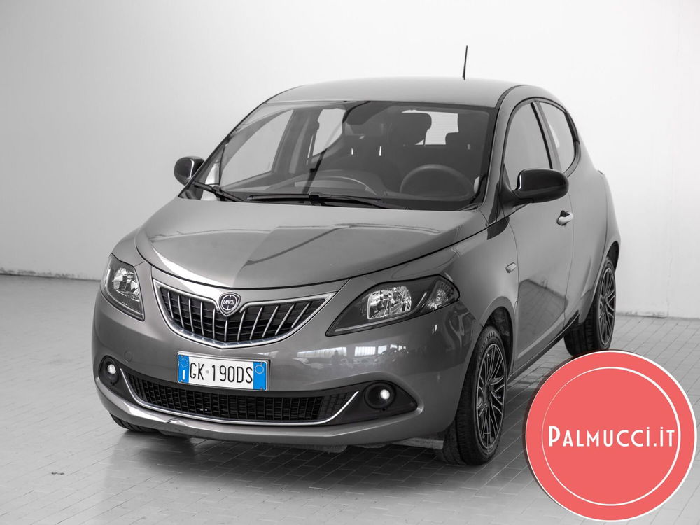 Lancia Ypsilon usata a Prato