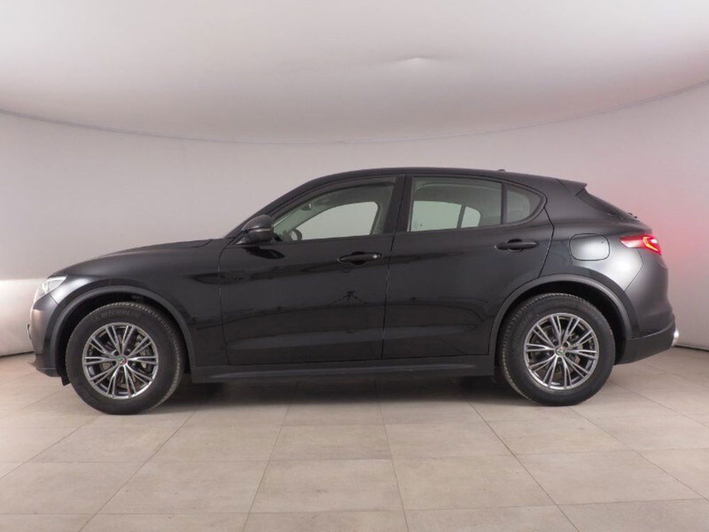 Alfa Romeo Stelvio usata a Palermo (2)