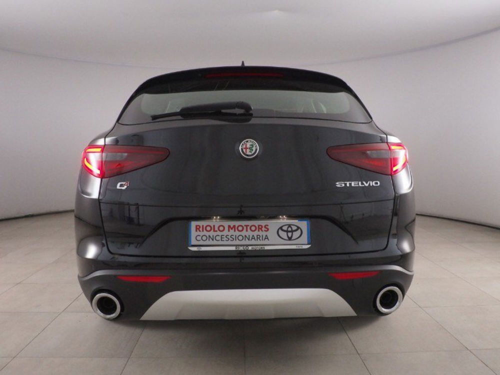 Alfa Romeo Stelvio usata a Palermo (3)