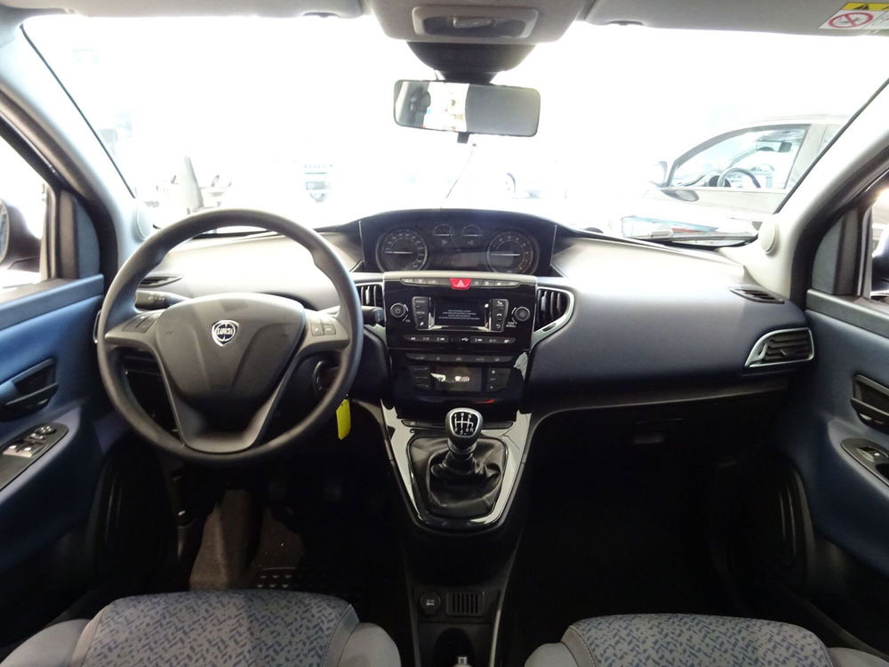 Lancia Ypsilon nuova a Venezia (12)