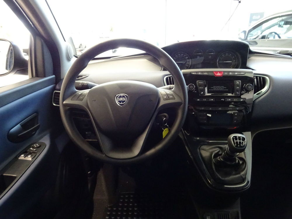 Lancia Ypsilon nuova a Venezia (14)