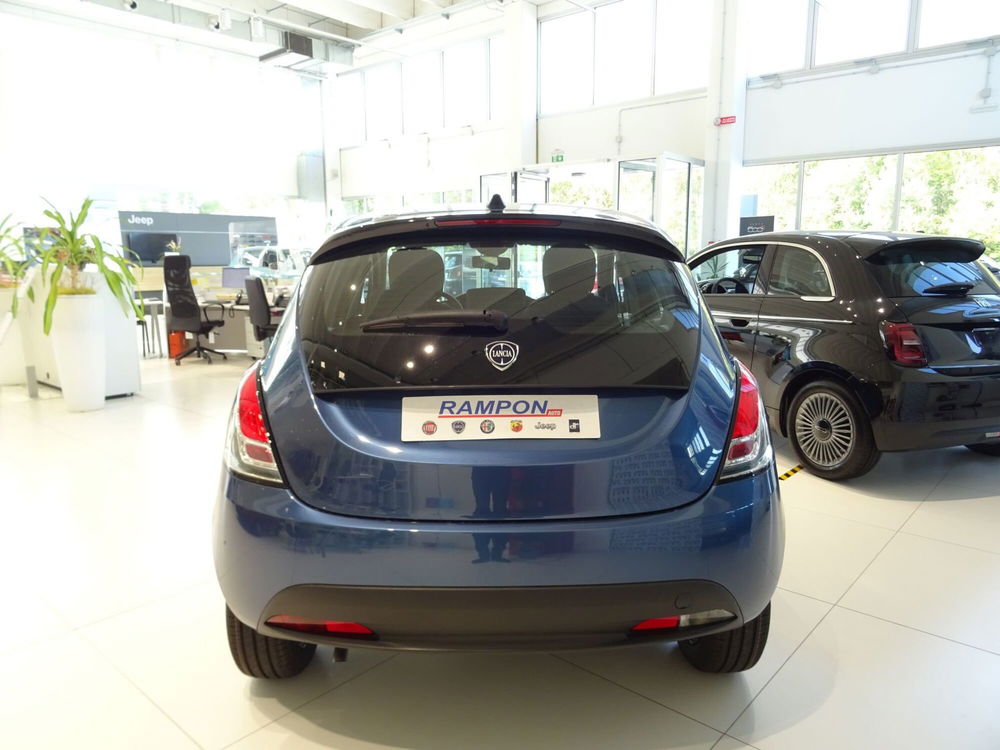 Lancia Ypsilon nuova a Venezia (4)