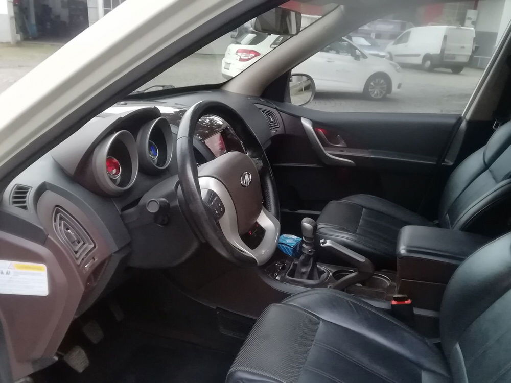 Mahindra XUV500 usata a Biella (9)