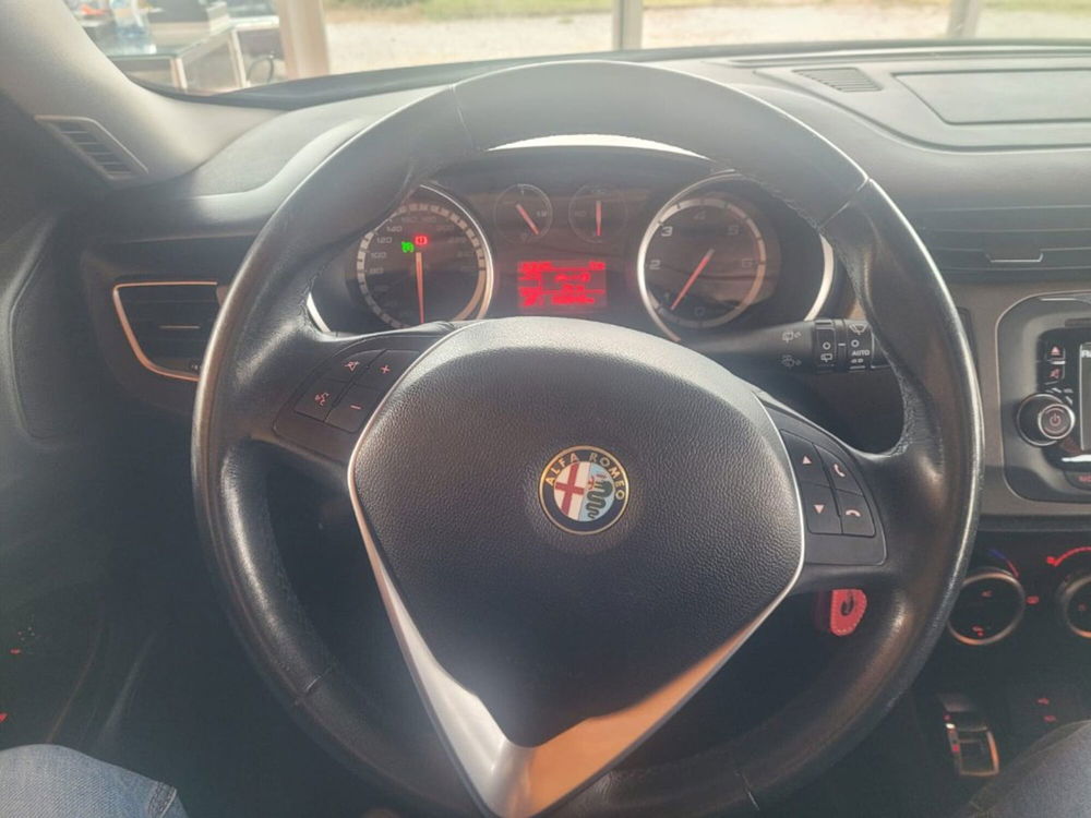 Alfa Romeo Giulietta usata a Firenze (15)