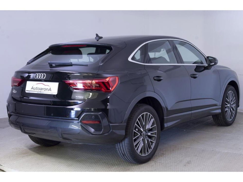 Audi Q3 Sportback nuova a Novara (2)