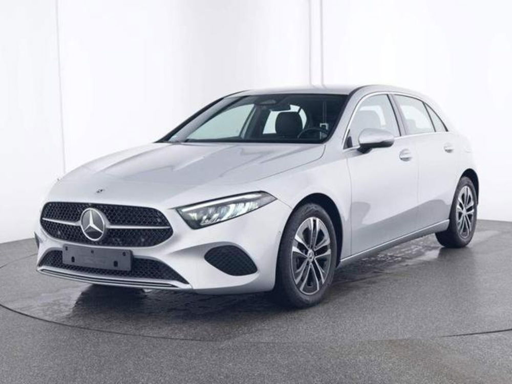 Mercedes-Benz Classe A Sedan nuova a Milano